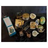 Nice Lot of Antique Smalls Silhouette, Décor and more