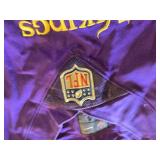 Minnesota Vikings NFL Nike On Field Kirk Cousins Jersey Size 44 - Approx Dimension: Chest 44", Length 28"