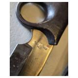 United Cutlery UC-784 Stainless Steel Knife with Sheath - 9 1/2" total length