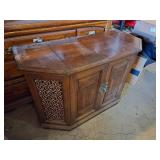 Waters Conley Company Model C-6217 Console Stereo Cabinet with Turntable