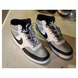 Nike DN3577-002 High-Top Sneakers Size 10