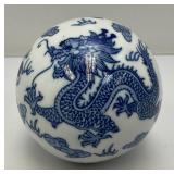 RARE Vintage Large Blue/White Chinoiserie Dragon Motif Sphere Carpet Ball 4"