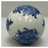 Vintage Chinese Porcelain 4" Orb Sphere Blue/White Floral Carpet Ball