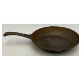 Vintage Cast Iron Pans Including Wagner Ware 9 Inch Chef Skillet & Sidney Hollow Ware #7 Pan
