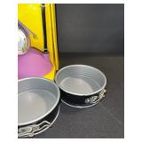 Springform Cake Pans Set of 4 with Chrome Stand & Pink Magnifier Lamp