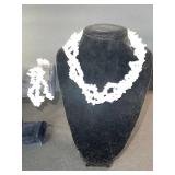 White Floral Beaded Necklace & Bracelet Set