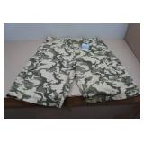 Arizona Riptide Cargo Shorts - Size 42