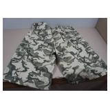 Arizona Riptide Cargo Shorts - Size 42