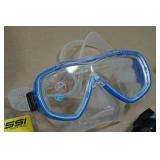 Cressi Adult Rondine Palau Fin Snorkel Set - Fin Size M/L