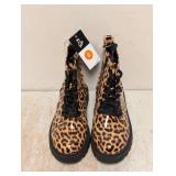 NEW KIDS BOOTS BY ART CLASS SIZE 2 YOUTH