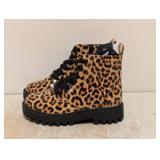 NEW KIDS BOOTS BY ART CLASS SIZE 2 YOUTH