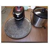 Presto Pizza Oven and Rival Crockpot