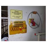 Lockout station with Cable and Wall Case