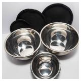 Wolfgang Puck Kitchen Lot – Mixing Bowls, Hand Mixer & Mini Loaf Pans