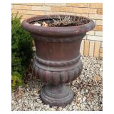 Set of Two Outdoor Resin Flower Pots