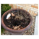 Set of Two Outdoor Resin Flower Pots