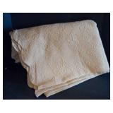 Light Yellow Cotton Coverlet - Twin