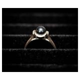 14K Gold Ring with Black Pearl (Likely) – Size 5.25