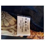 Vera, Symphony, Bijoux Terner & Assorted Scarves