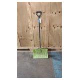 snow shovel
