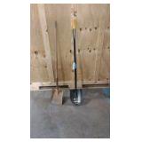 2 shovels