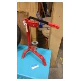 wine corking machine