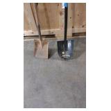 2 shovels