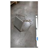 level and paint tray