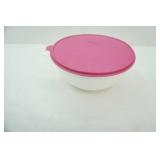 Tupperware Large mixer Bowl with pink lid,6" x 13"