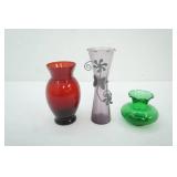 Vintage Anchor Hocking Royal Ruby Red Glass Vase, Anchor Hocking emerald green glass bud vase, purple stretch glass ruffled vase