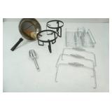 Kitchen Lot & bag of White cloth gloves