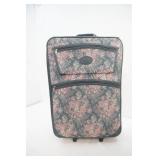 Rolling Suitcase Set. Skyway