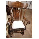 Vintage American colonial-style rocking chair 26Wx44"Hx33"D