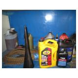 Content on and in tool cabinet To i...