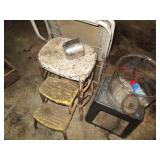 Vintage metal stool, 2-step plastic...