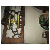 Vintage Carved wood Pedulim and Chi...