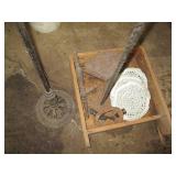 Cast iron freestanding floor lamp b...