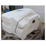 200 Gallon Poly Tank with Cover