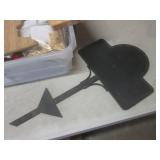 (EW5) Tote of Misc Crafting Supplie...