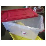 (FRNT) Sterilite 160 Qt Tote with W...