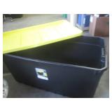(FRNT) Sterilite 160 Qt Tote with W...