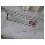 (BSB) Pair of Reebok Sneakers Size ...