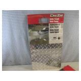 (EC1) 2 Pair of Dee Zee Bright-Trea...