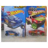 (EC1) Assorted Hot Wheels in Packag...
