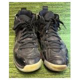 Air Jordan Jumpman Two Trey Retro Mens 10.5 Black Patent Leather Basketball Shoe- Used