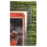 1988 FLEER BASKETBALL MICHAEL JORDAN #59 CHICAGO BULLS 3ND YEAR  Near Mint. Nice Card!