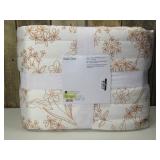 Full/Queen Satin Quilt - Room Essentials