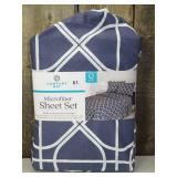 Comfort Bay Microfiber 4 piece Queen Sheet set, Blue