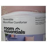 Twin/Twin Extra Long Lofty Microfiber Printed Comforter Light Pink/White Floral - Room Essentials