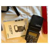 Canon EOS Rebel XT 350D Digital SLR with 75-300mm & 28-105mm Lenses & 430EX Flash